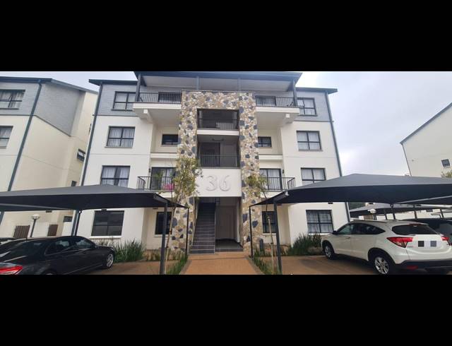 2 BEDROOM APARTMENT RENTED IN CROWTHORNE AH